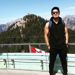 Meet your Posher, Jonathan